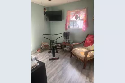 224 Caroline St, Pensacola, FL 32534 - Photo 10