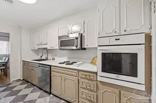825 Bayshore Dr, Pensacola, FL 32507 - Photo 28