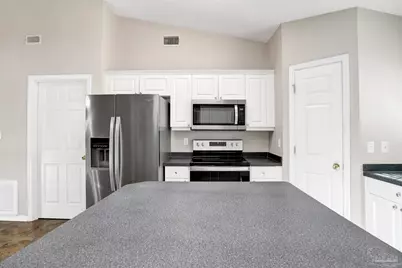 512 Batten Blvd, Pensacola, FL 32507 - Photo 12