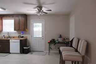 4300 Santa Villa Dr, Pace, FL 32571 - Photo 8