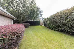 2410 Ennis Ct, Navarre, FL 32566 - Photo 48