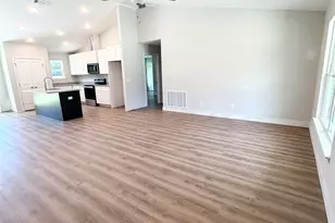 2014 Bainbridge Ave, Pensacola, FL 32507 - Photo 10