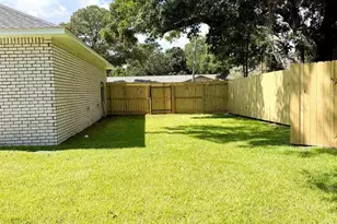 2014 Bainbridge Ave, Pensacola, FL 32507 - Photo 8