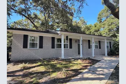 8240 Sedgefield Dr, Pensacola, FL 32507 - Photo 2