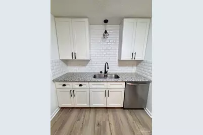 8240 Sedgefield Dr, Pensacola, FL 32507 - Photo 26