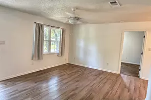 8240 Sedgefield Dr, Pensacola, FL 32507 - Photo 4
