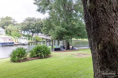 128 Highpoint Dr, Gulf Breeze, FL 32561 - Photo 56
