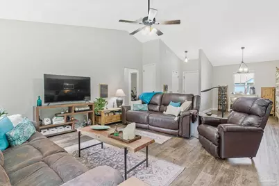 3501 Jubilee Dr, Pace, FL 32571 - Photo 4