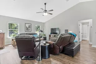 3501 Jubilee Dr, Pace, FL 32571 - Photo 6