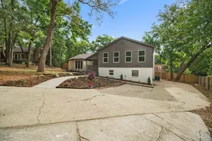 5720 Avenida Robledal, Pensacola, FL 32504 - Photo 2