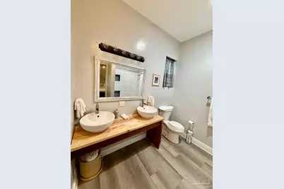 610 W La Rua St, Pensacola, FL 32501 - Photo 10