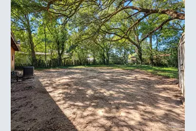 914 Lucerne Ave, Pensacola, FL 32505 - Photo 14