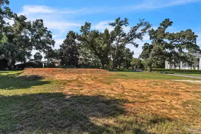 1055 Harbourview Cir, Pensacola, FL 32507 - Photo 24