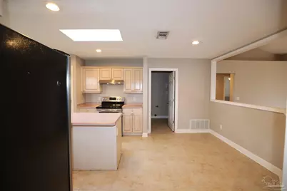 2130 Coral Creek Dr, Pensacola, FL 32506 - Photo 4