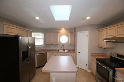 2130 Coral Creek Dr, Pensacola, FL 32506 - Photo 6