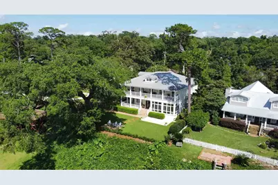 202 S Mobile St, Fairhope, AL 36532 - Photo 4