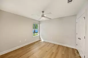 5245 Burt Ln, Pace, FL 32571 - Photo 6