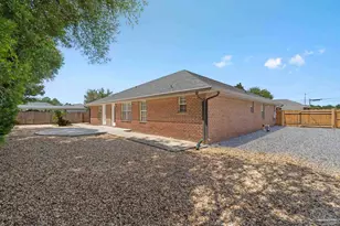 7595 Marthas Way, Navarre, FL 32566 - Photo 4