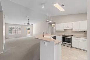 7595 Marthas Way, Navarre, FL 32566 - Photo 8
