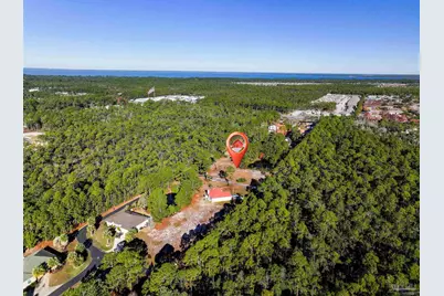 1810 W Smugglers Cove Cir, Gulf Breeze, FL 32563 - Photo 10