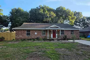 6031 Hamilton Bridge Rd, Milton, FL 32570 - Photo 1
