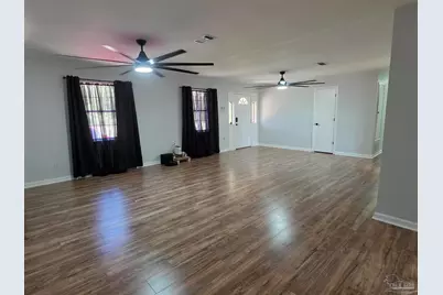 6031 Hamilton Bridge Rd, Milton, FL 32570 - Photo 4