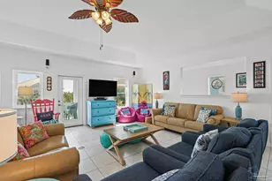22 Ensenada Marbella, Pensacola Beach, FL 32561 - Photo 4
