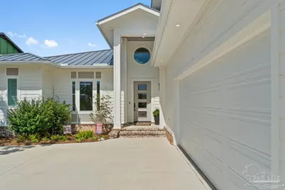 5576 E Bay Blvd, Gulf Breeze, FL 32563 - Photo 2