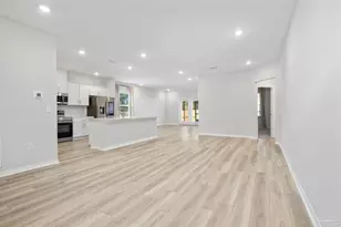 6233 Forest Pines Dr, Pensacola, FL 32526 - Photo 2