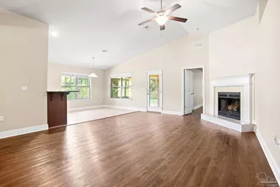 5635 Tucker Cir, Pace, FL 32571 - Photo 14