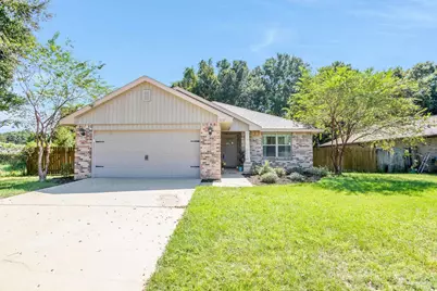 5635 Tucker Cir, Pace, FL 32571 - Photo 1