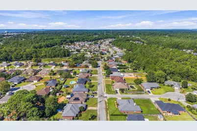 8213 Hartington Dr, Navarre, FL 32566 - Photo 52