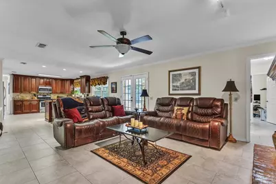 6271 Lake Charlene Dr, Pensacola, FL 32506 - Photo 10