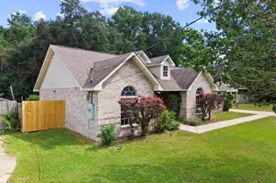 5078 E Spencer Field Rd, Pace, FL 32571 - Photo 2