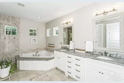 7677 Petersen Pt Rd, Milton, FL 32583 - Photo 20