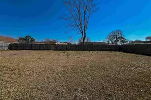 2340 Kirkwood Dr, Cantonment, FL 32533 - Photo 32