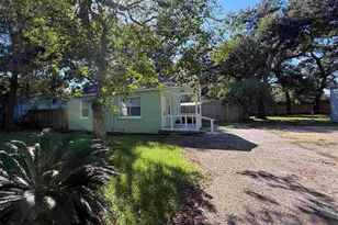 53 W Carver Dr, Pensacola, FL 32507 - Photo 2