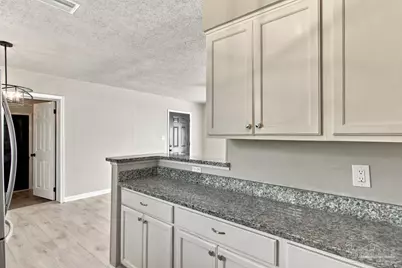 208 Topaz Ave, Pensacola, FL 32505 - Photo 10