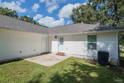 1009 Rachel Cir, Cantonment, FL 32533 - Photo 10