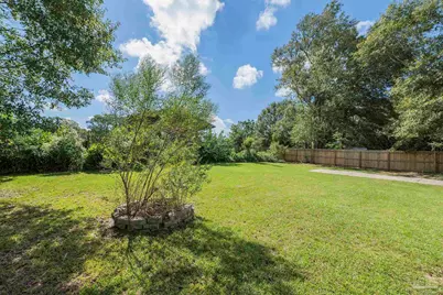 1009 Rachel Cir, Cantonment, FL 32533 - Photo 12
