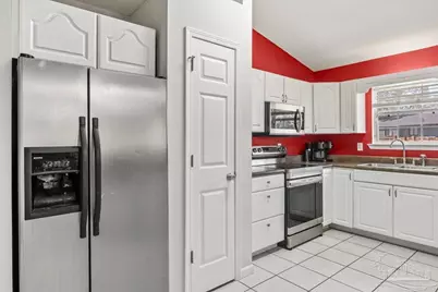 7057 Weatherwood Dr, Pensacola, FL 32506 - Photo 4
