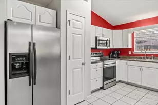 7057 Weatherwood Dr, Pensacola, FL 32506 - Photo 4