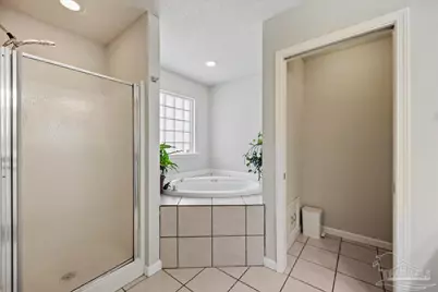 7057 Weatherwood Dr, Pensacola, FL 32506 - Photo 10