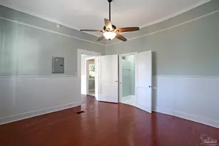 911 N Spring St, Pensacola, FL 32501 - Photo 4