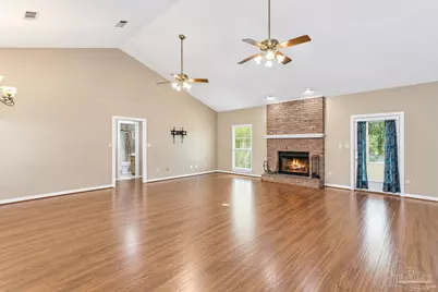 5232 Emerald Dr, Pace, FL 32571 - Photo 4