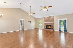 5232 Emerald Dr, Pace, FL 32571 - Photo 4