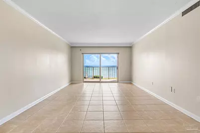 615 Bayshore Dr #206, Pensacola, FL 32507 - Photo 4