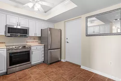 615 Bayshore Dr #206, Pensacola, FL 32507 - Photo 8