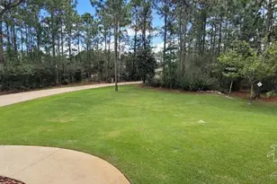 8962 Deer Ln, Navarre, FL 32566 - Photo 6