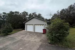 11147 N Lakeview Dr, Milton, FL 32583 - Photo 2